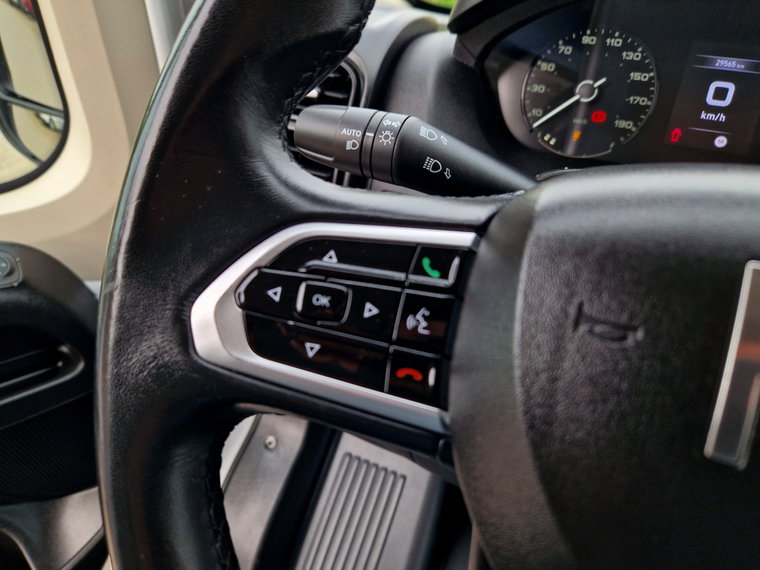 Vehicle Image 24