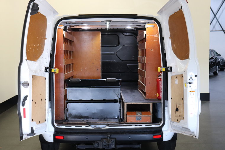 Vehicle Image 8