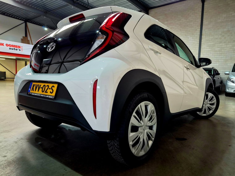 Vehicle Image 18