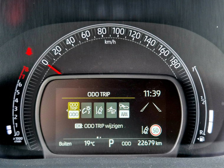 Vehicle Image 20
