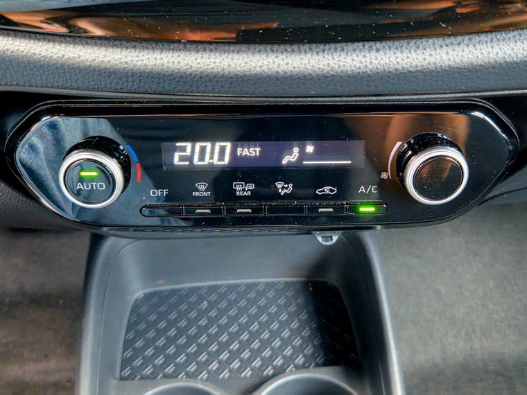 Vehicle Image 29
