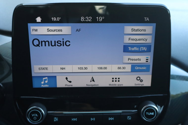 Vehicle Image 8