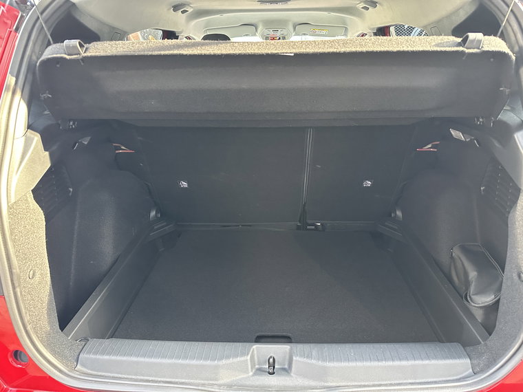 Vehicle Image 26