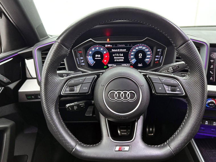 Vehicle Image 16