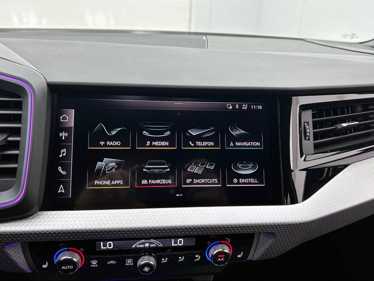 Vehicle Image 19