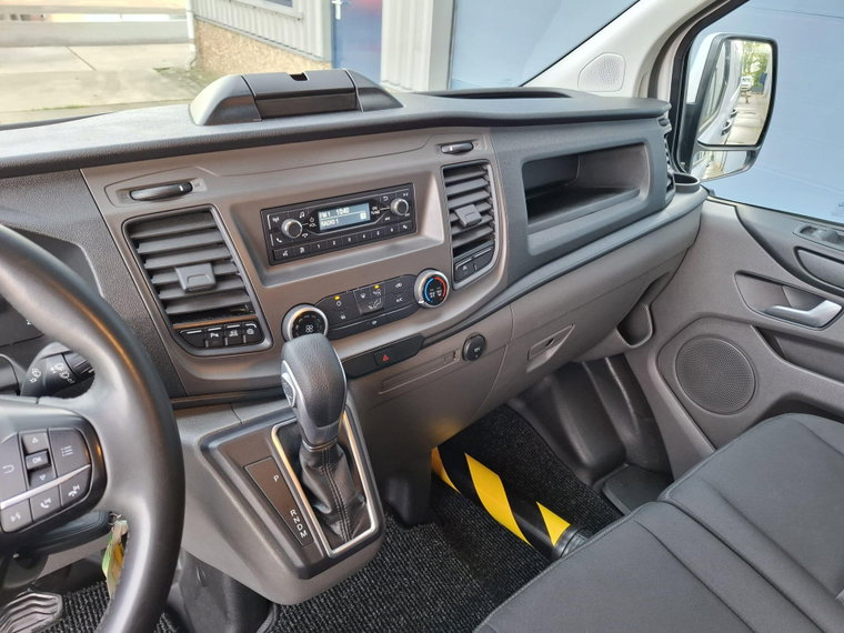 Vehicle Image 26