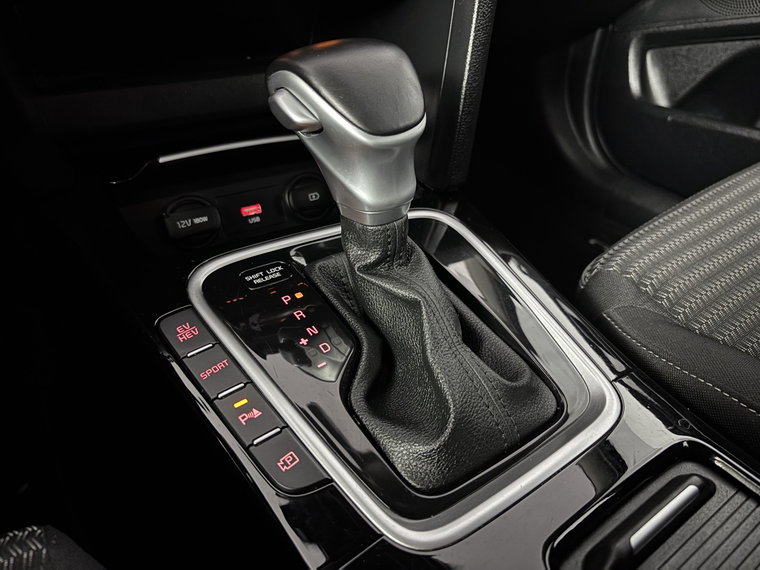 Vehicle Image 24