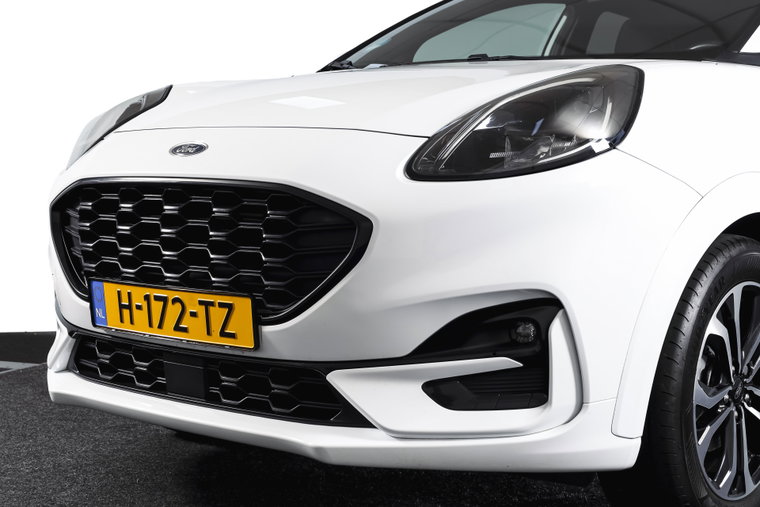 Vehicle Image 36
