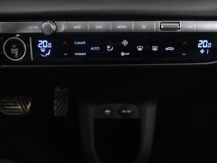 Vehicle Image 35