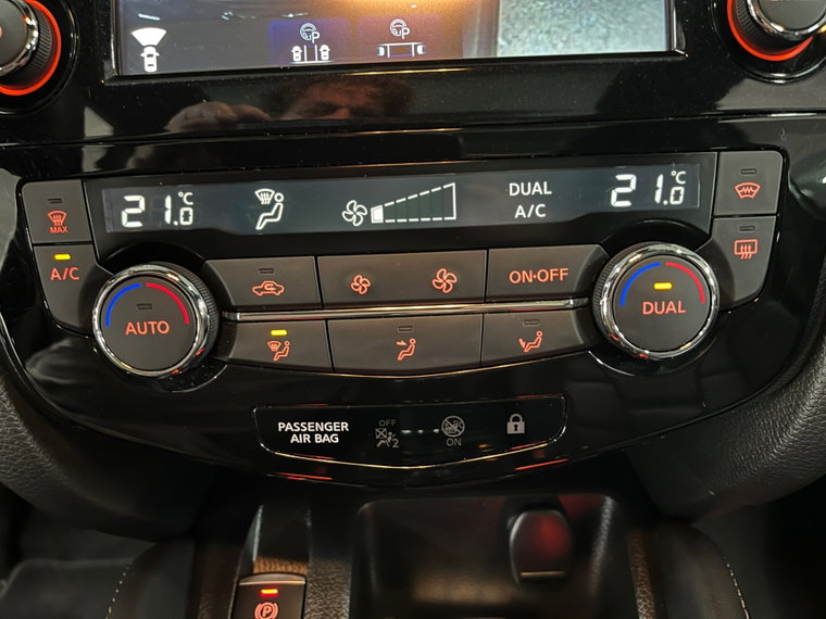 Vehicle Image 27