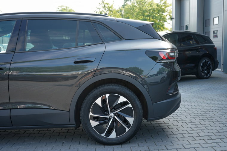 Vehicle Image 18