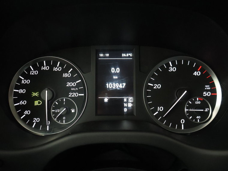 Vehicle Image 32