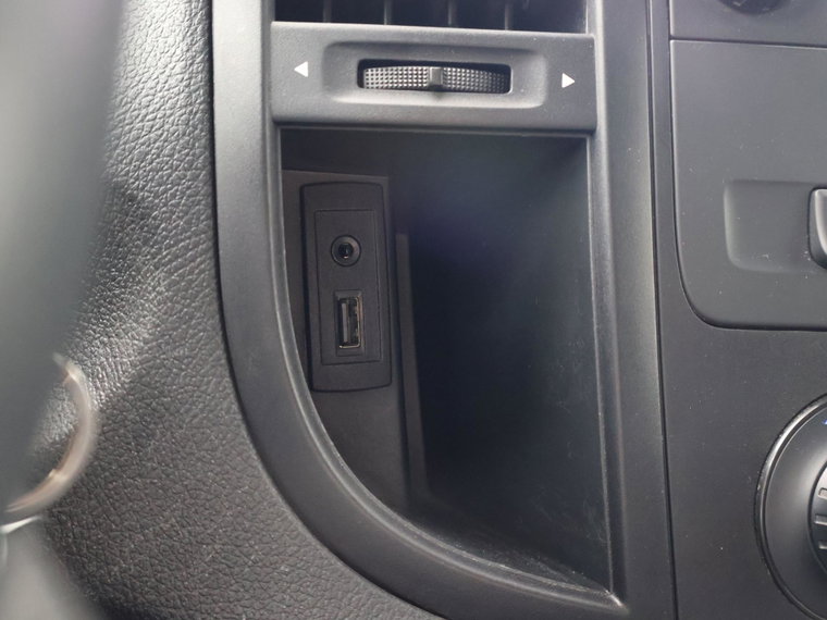 Vehicle Image 37