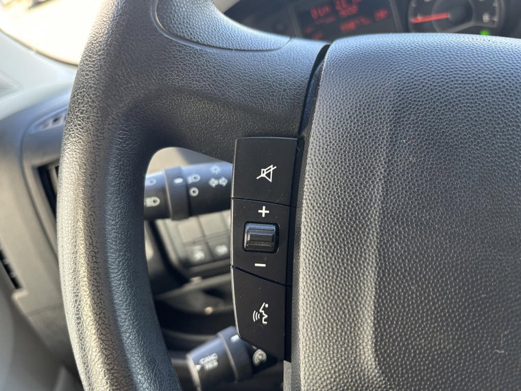 Vehicle Image 27