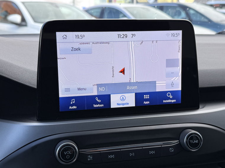 Vehicle Image 15