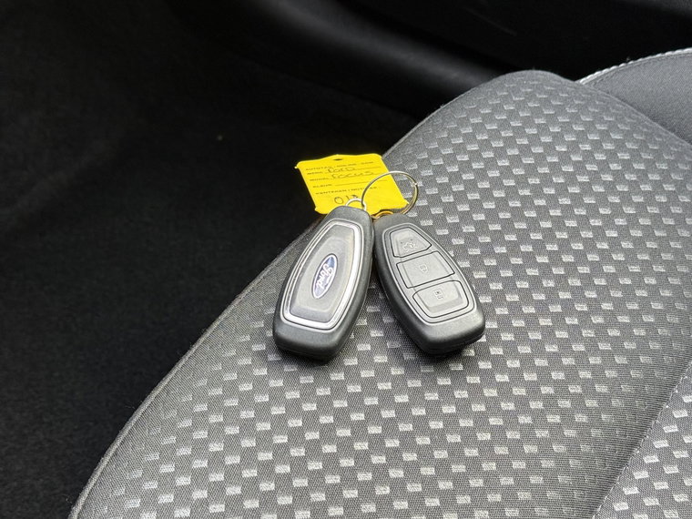 Vehicle Image 28