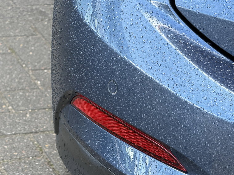 Vehicle Image 38