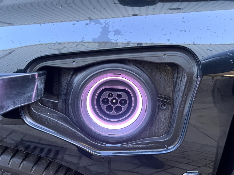 Vehicle Image 22