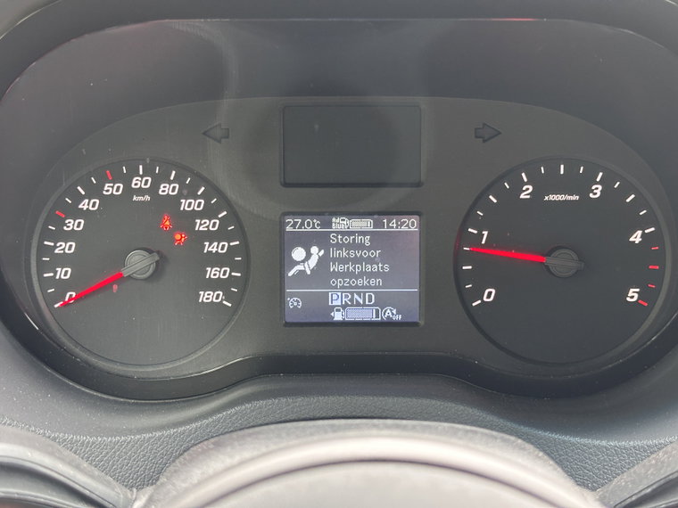 Vehicle Image 25