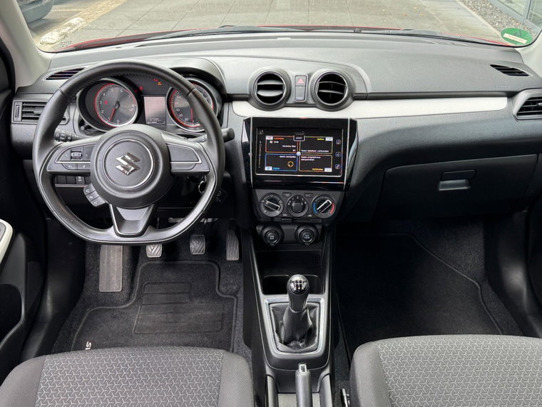 Vehicle Image 16