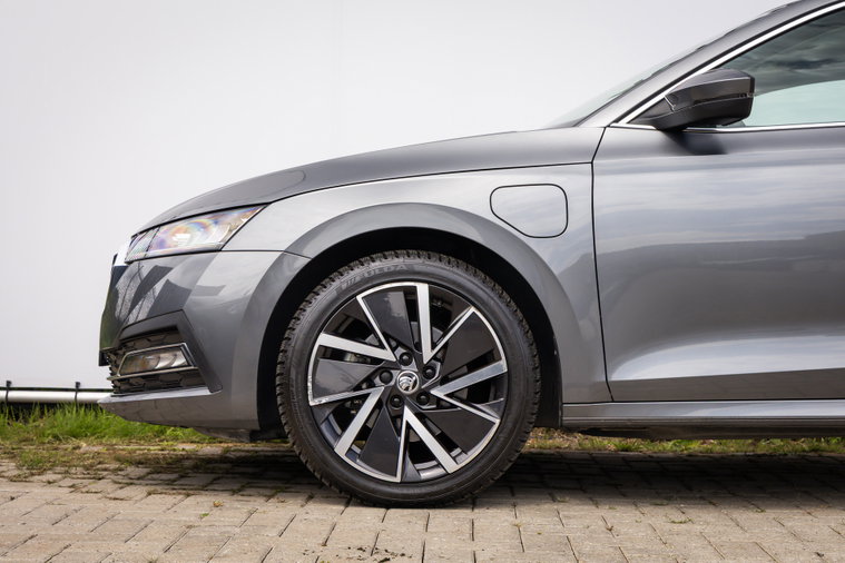 Vehicle Image 50