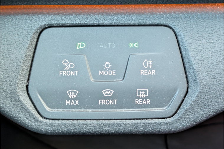 Vehicle Image 30