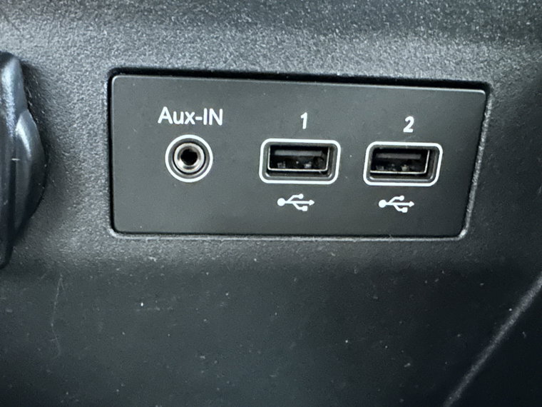 Vehicle Image 18