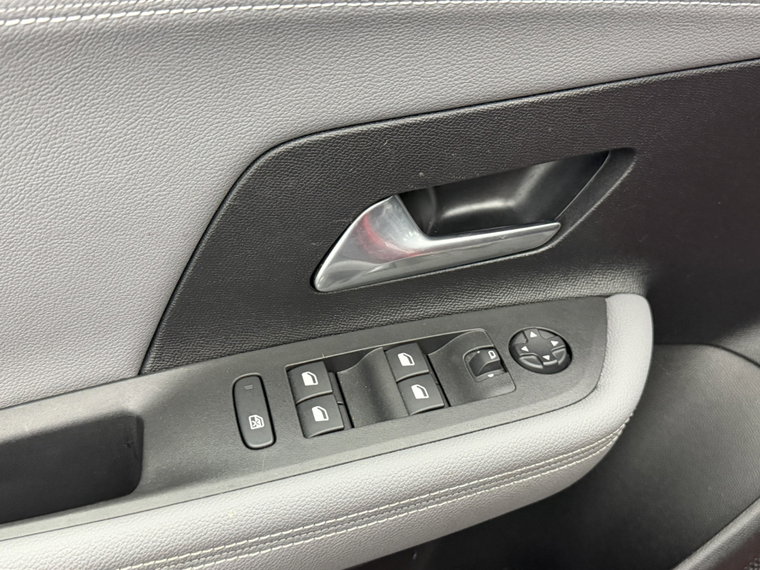 Vehicle Image 27