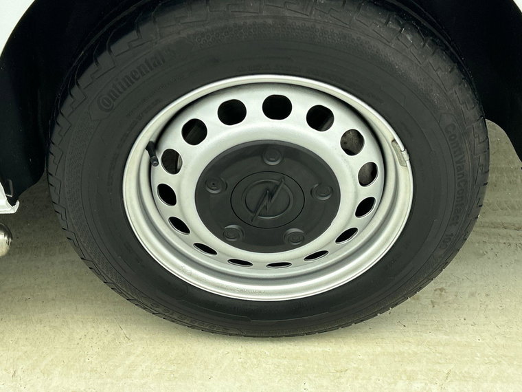 Vehicle Image 23