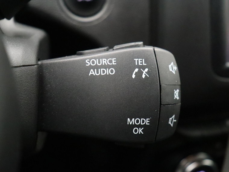 Vehicle Image 24