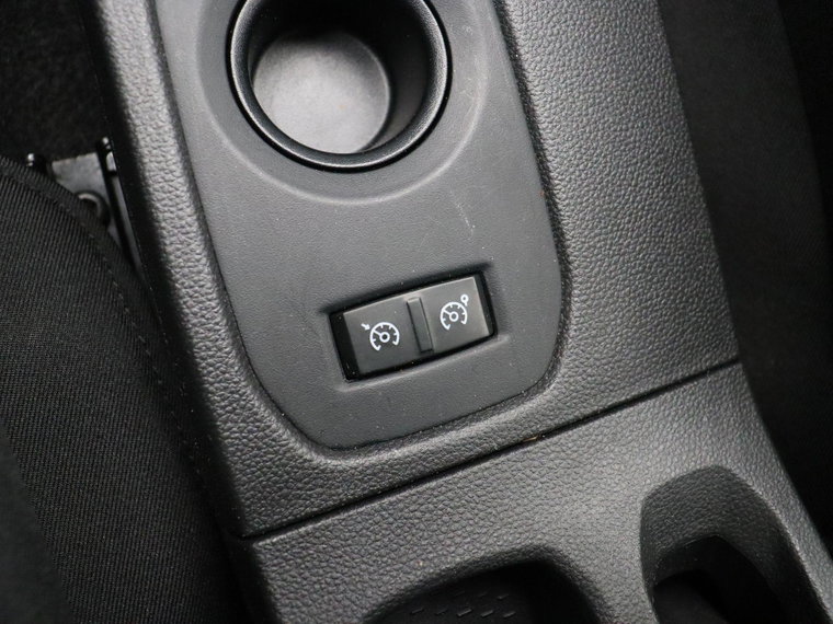 Vehicle Image 27