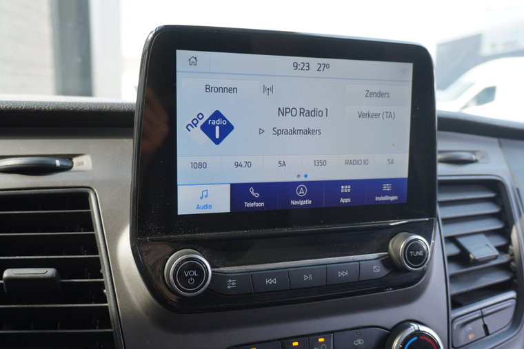 Vehicle Image 12