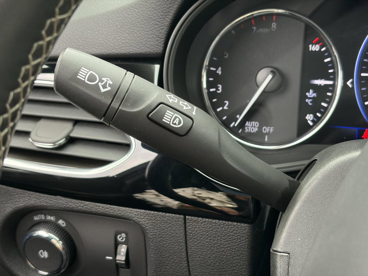 Vehicle Image 27