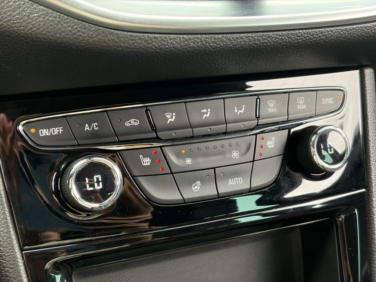 Vehicle Image 29