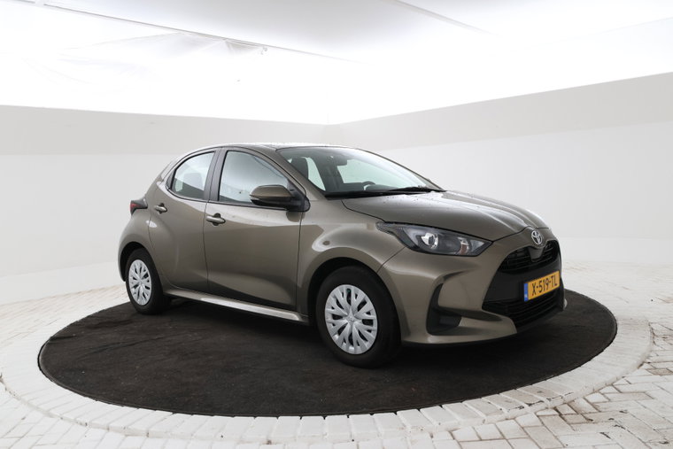 Vehicle Image 4