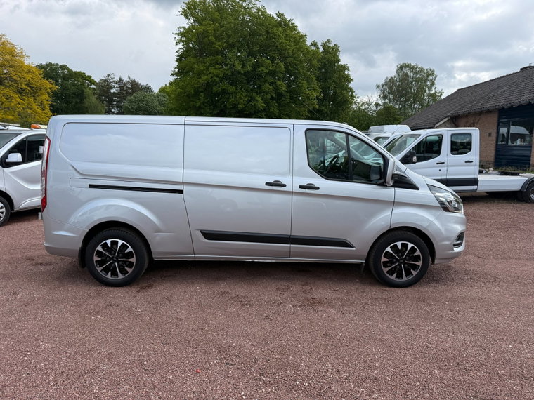 Vehicle Image 14