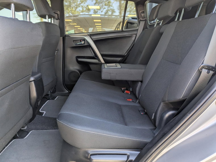 Vehicle Image 17