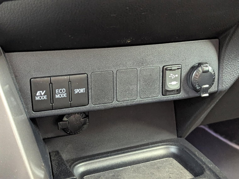 Vehicle Image 38