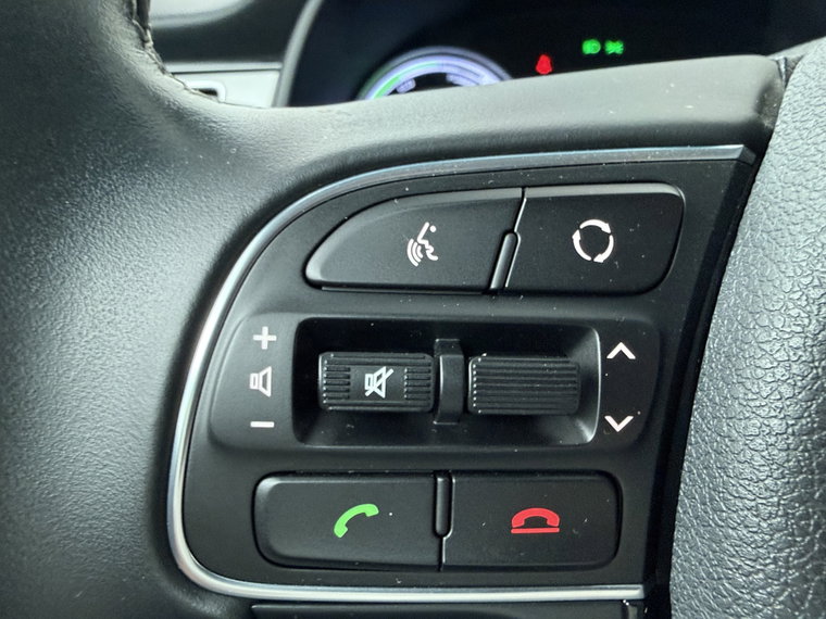 Vehicle Image 28