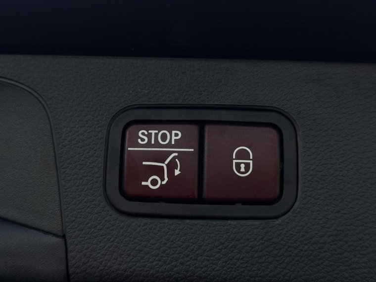 Vehicle Image 29
