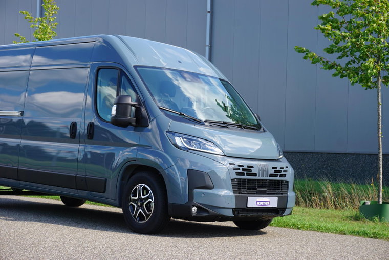 Vehicle Image 47