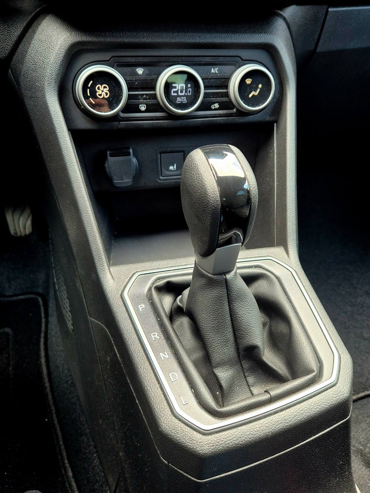 Vehicle Image 28