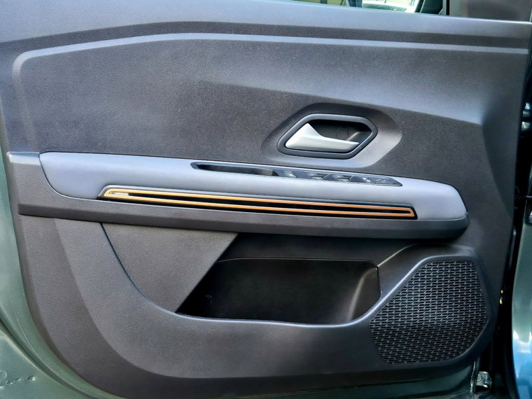 Vehicle Image 34
