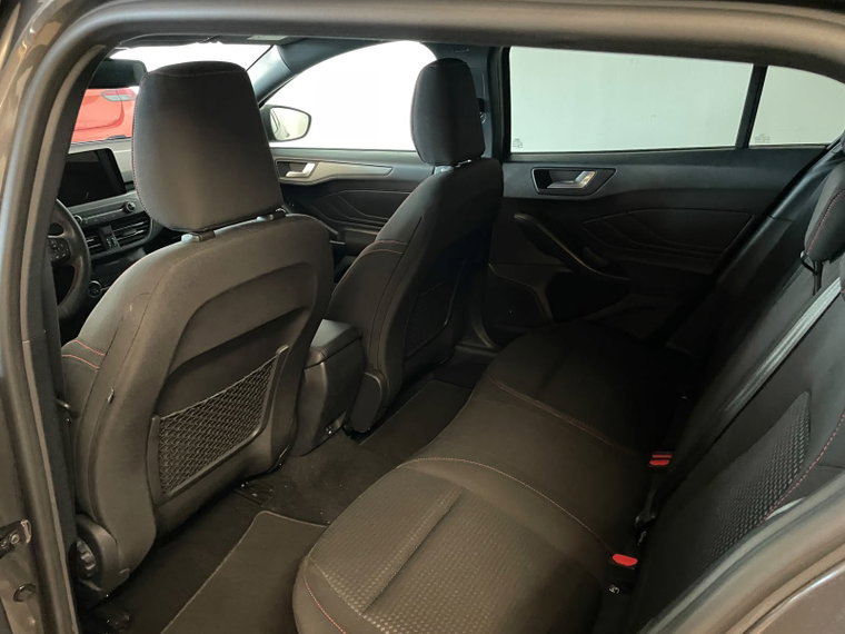 Vehicle Image 42