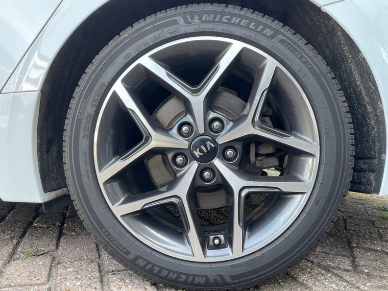 Vehicle Image 33