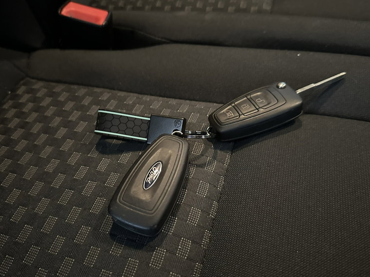 Vehicle Image 18