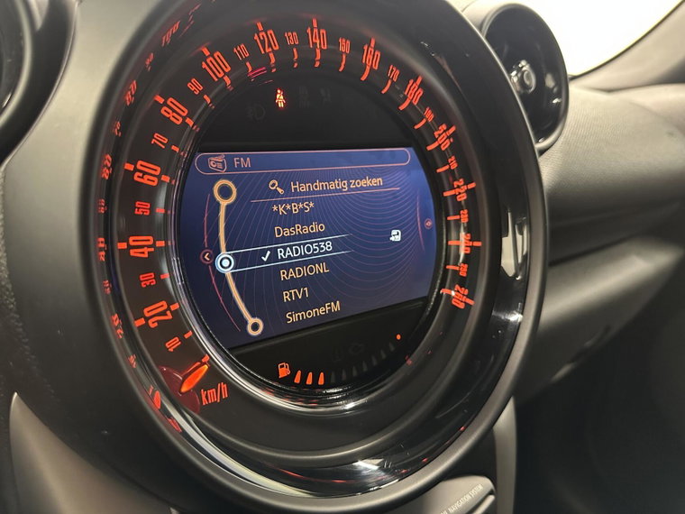 Vehicle Image 39