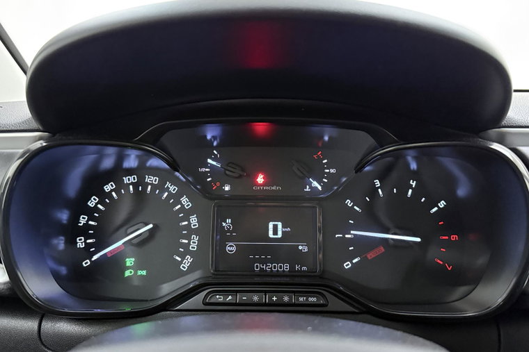 Vehicle Image 21