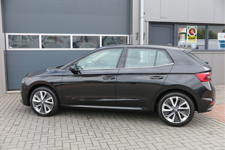 Vehicle Image 19