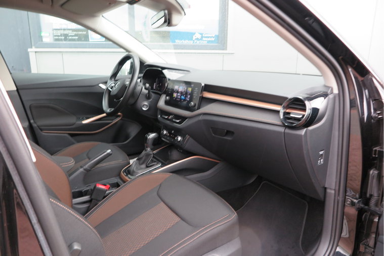 Vehicle Image 38